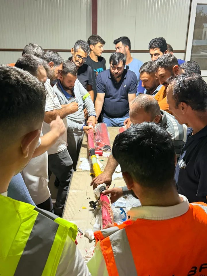 Kablo eki montaj aşamalarının birlikte uygulanması